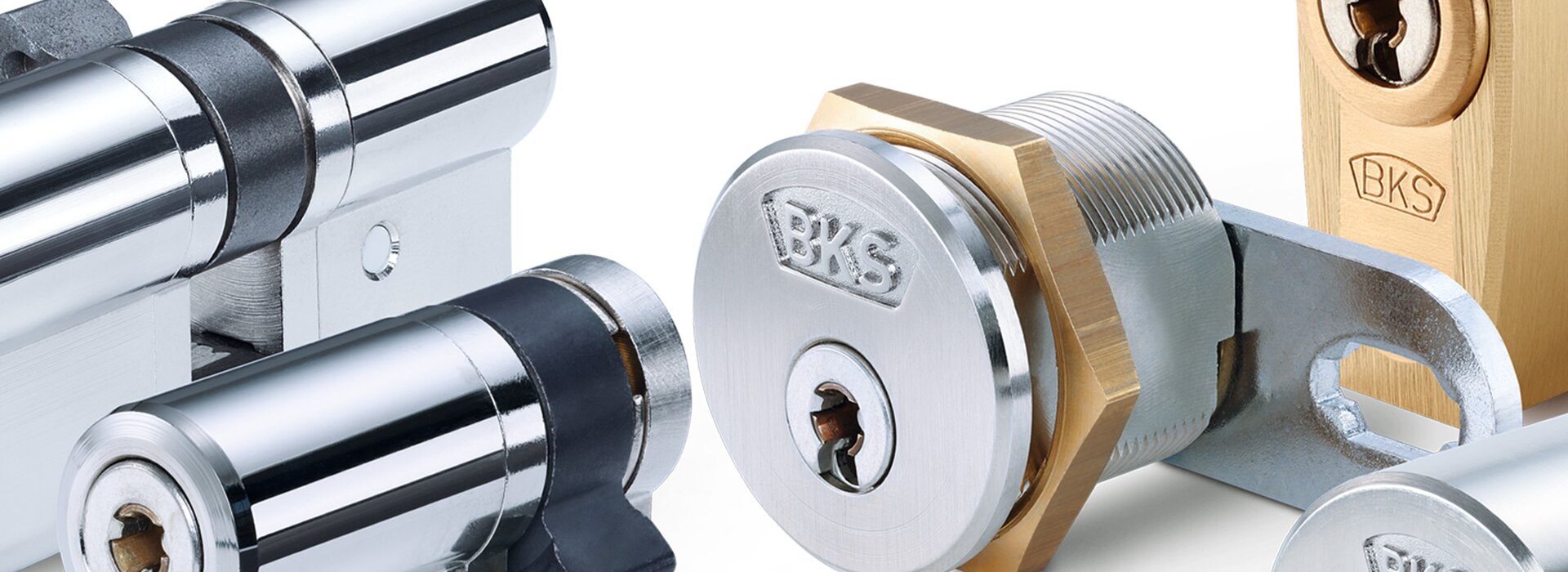 Mechanische Schließsysteme von BKS Verschiedene BKS Profilzylinder und Schließzylinder in Nahaufnahme